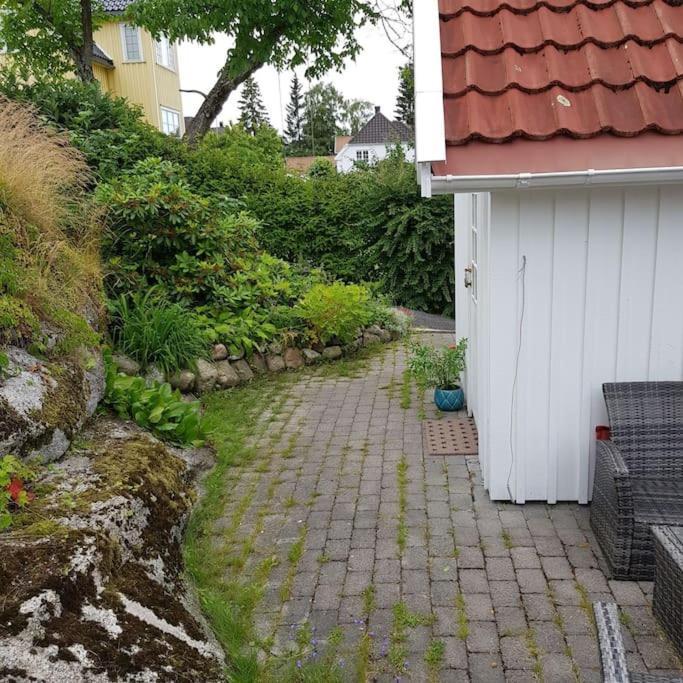 Lys Og Lettstelt Leilighet Med Utsikt Over Byen Lejlighed Sandefjord Eksteriør billede